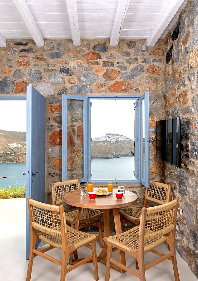 Nisides Suites